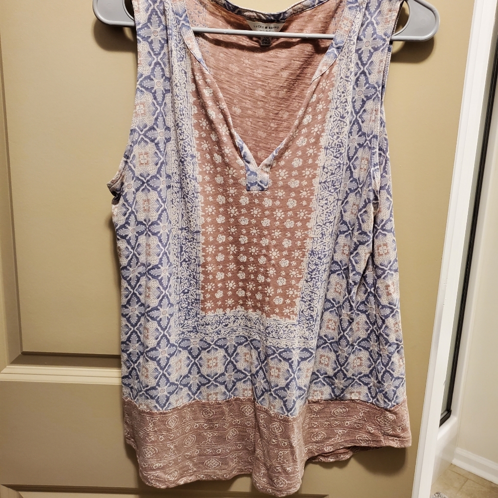 Sleeveless top